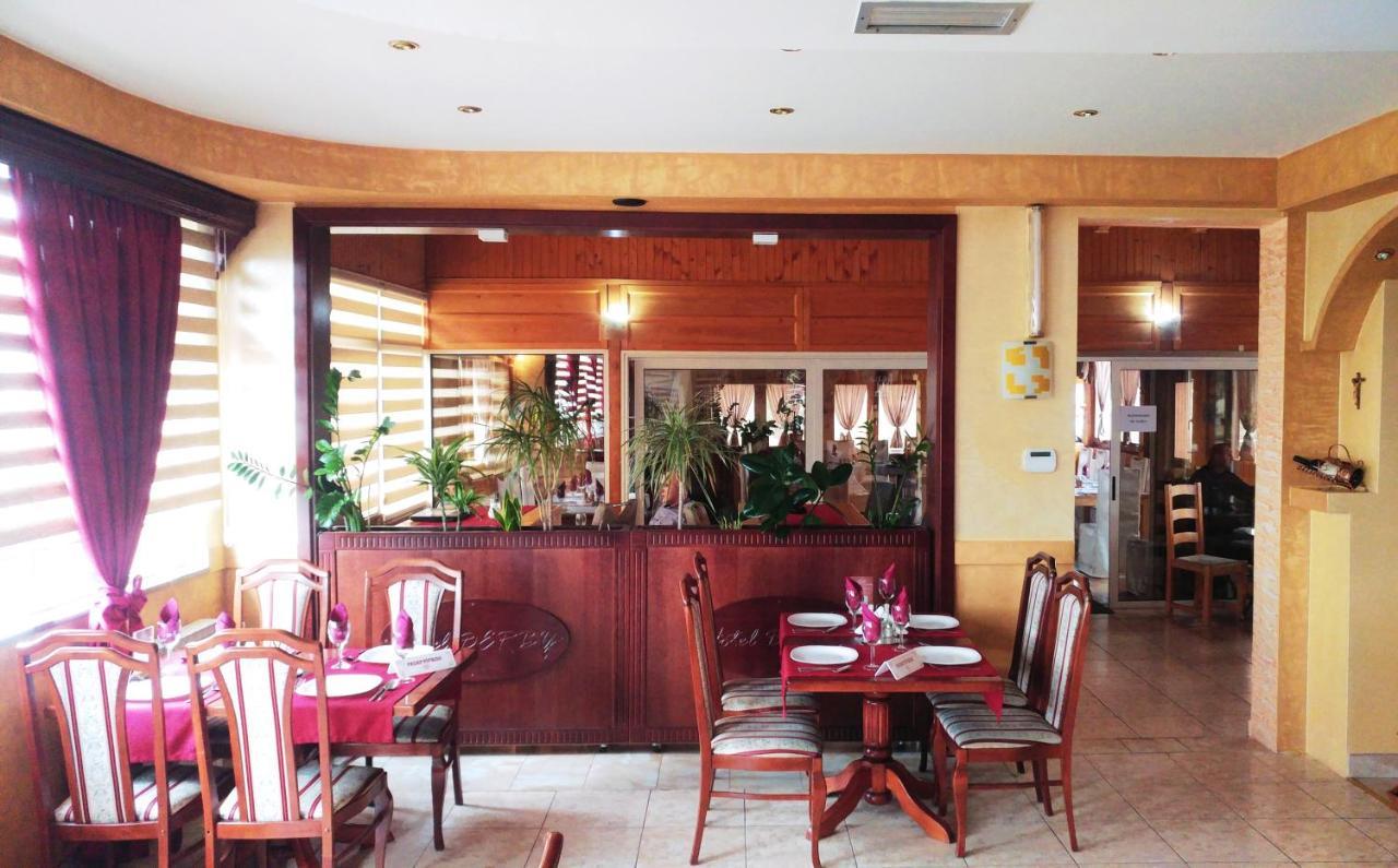 Hotel Derby Orasje Luaran gambar